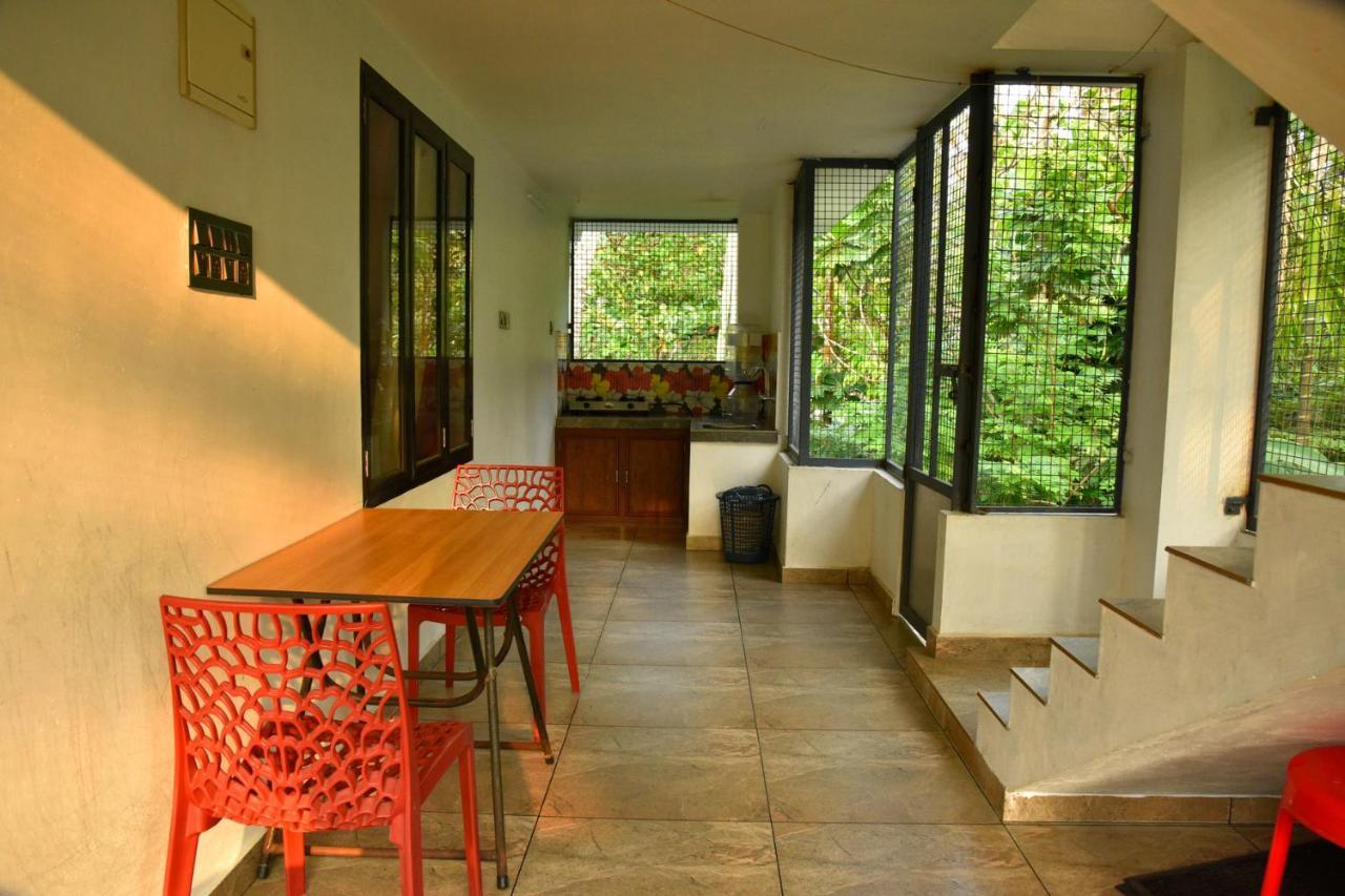 Dhakshina Homestay Kochi Buitenkant foto